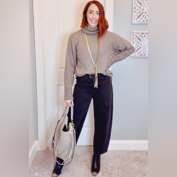 Abercrombie & Fitch Mid Rise Black Barrel Jeans Size 29 Long - Tall Size - Picture 7 of 16